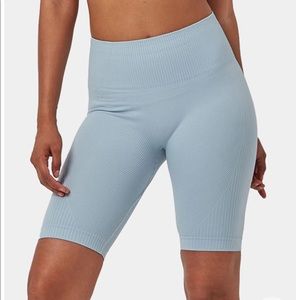 Brand New Halara Seamless Flow Biker Shorts